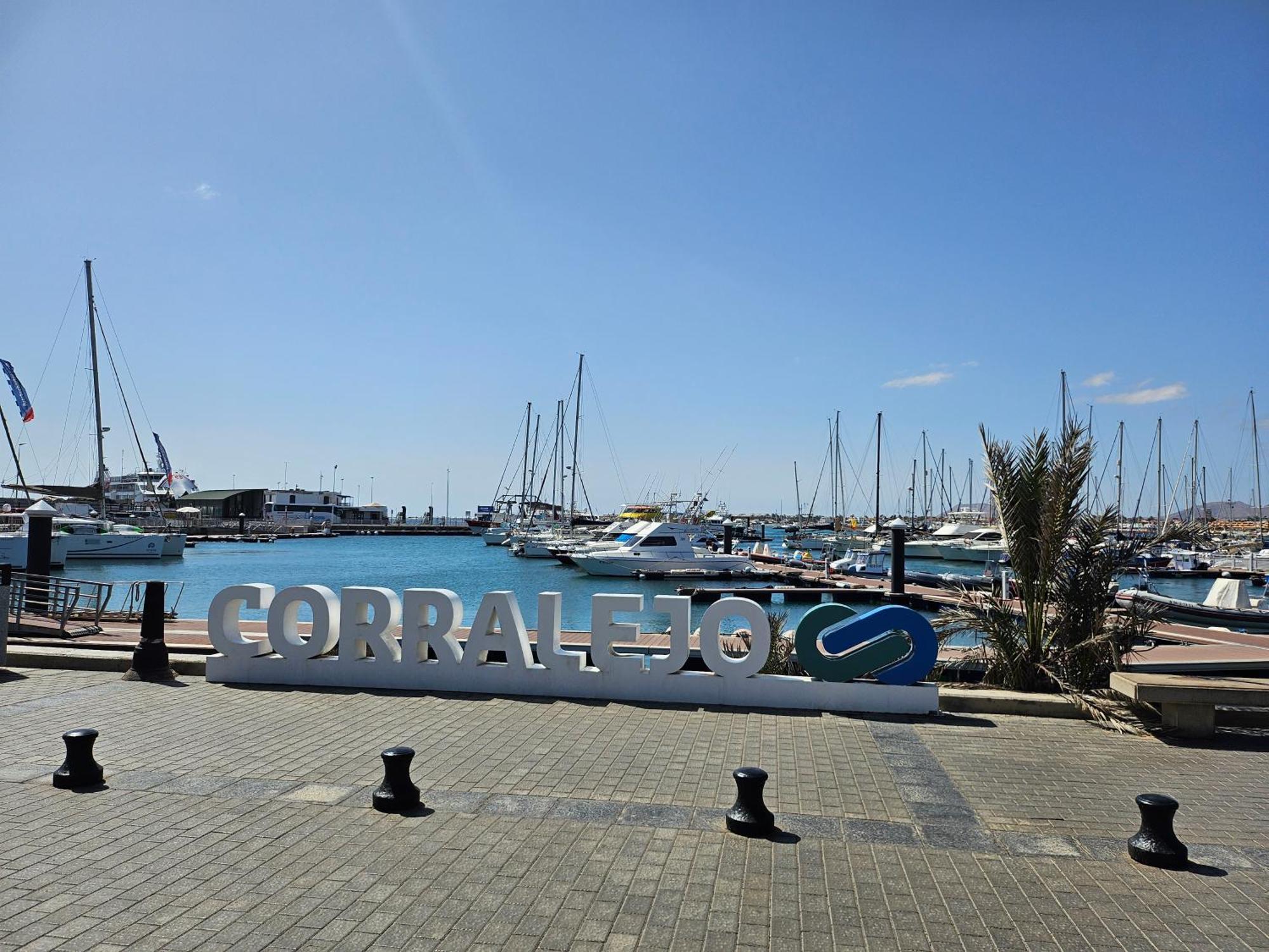 Corralejo Coliving By Amazzzing Travel 호스텔 외부 사진